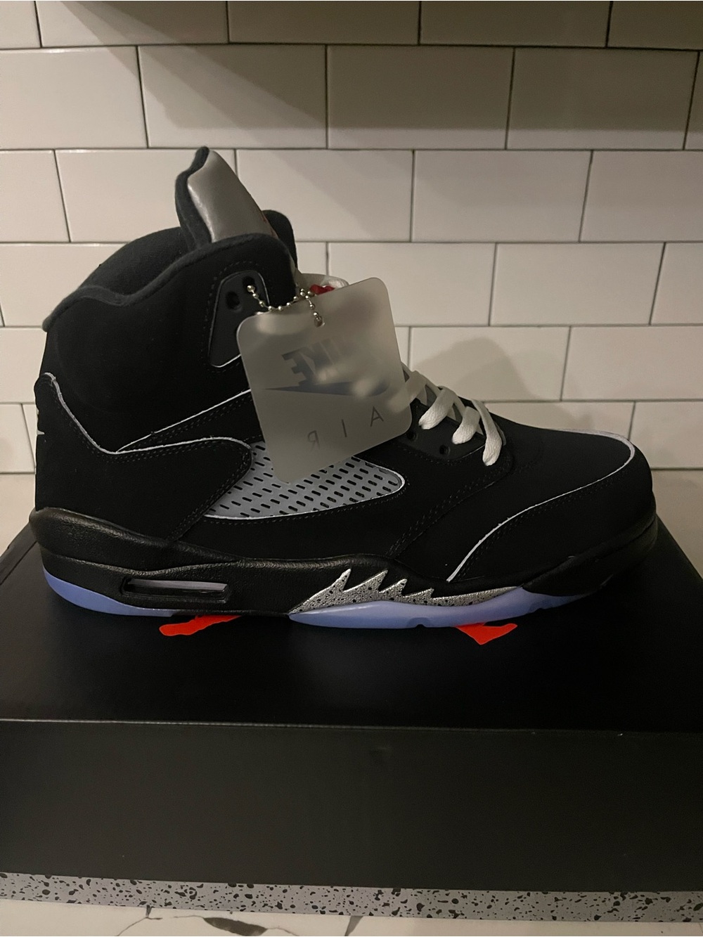 Mens Retro 5 Metallic Size 12.